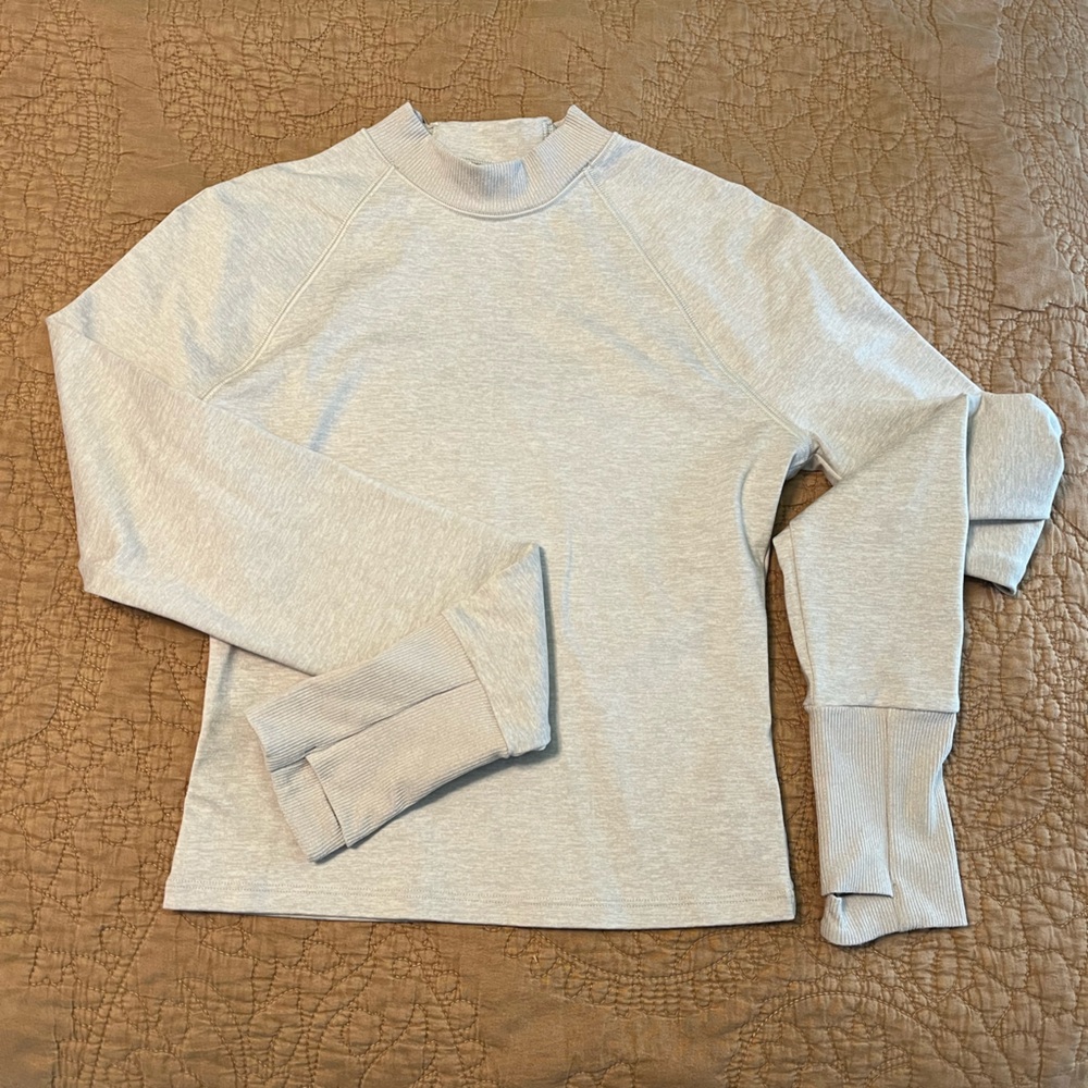 Athleta Long Sleeve Crop Top